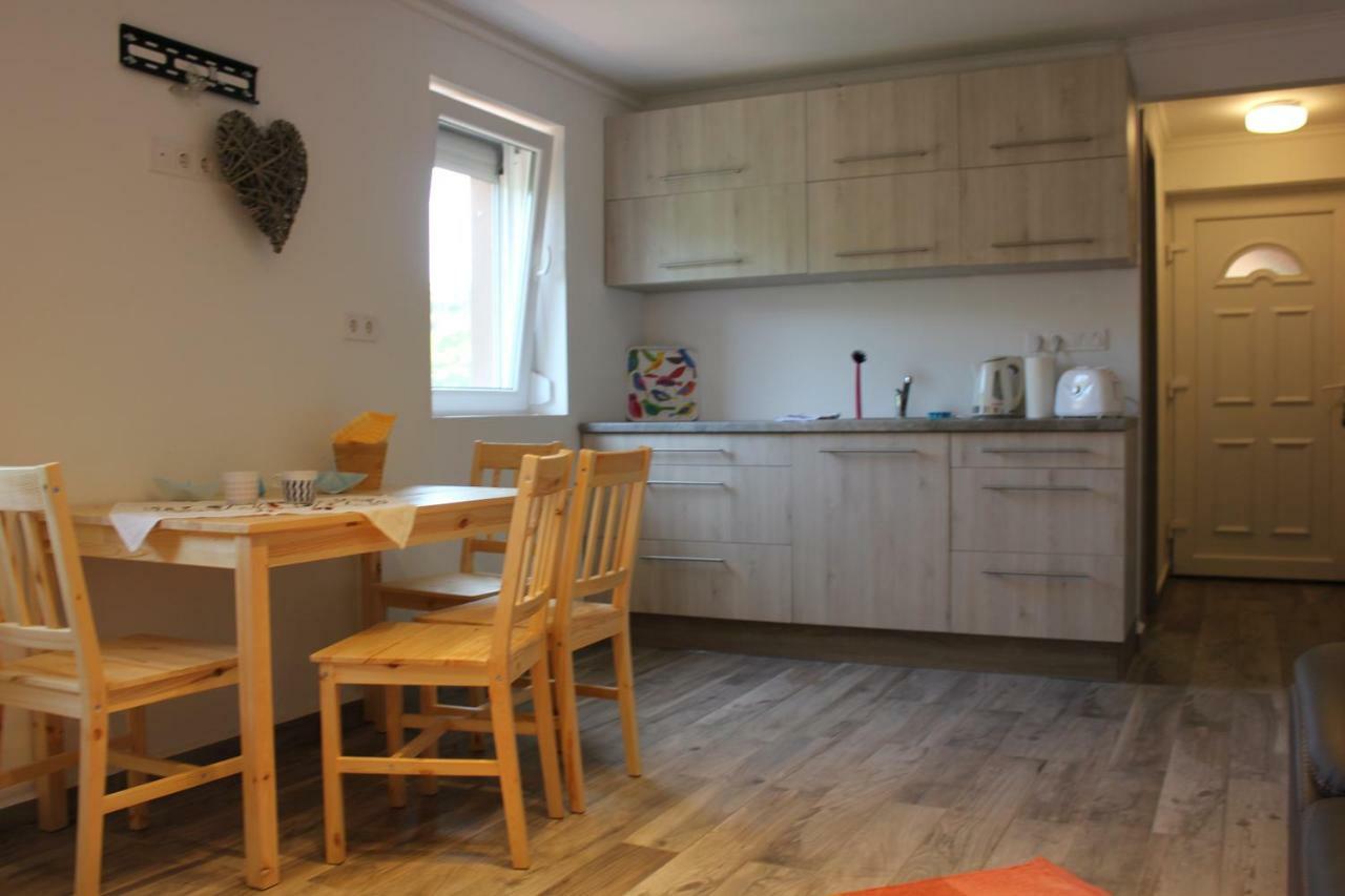 Magnolia Apartman Leilighet Siófok Eksteriør bilde